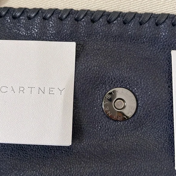 Stella McCartney Falabella Tote Bag, NWT, comes with its dust bag - Picture 8 of 12